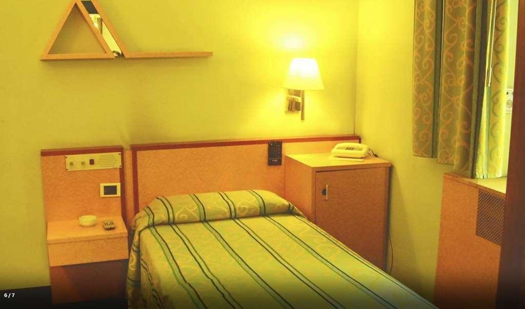 Hotel Atlantic Arona Værelse billede